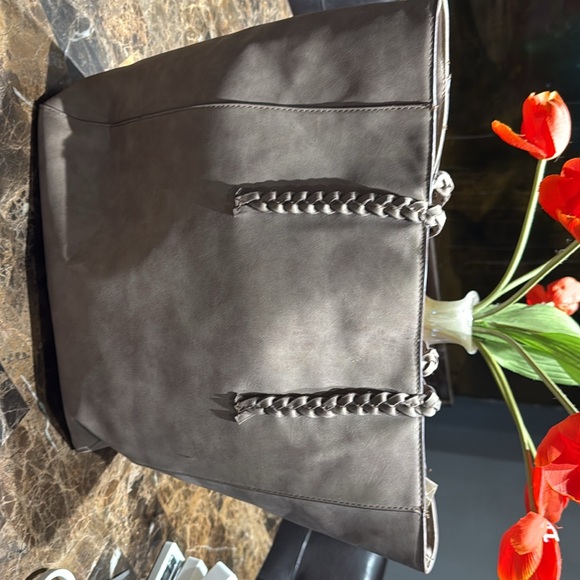 Large Brown tote/pocketbook or can be used d for laptop bag. (15 w x 13 L x6 D) - Picture 6 of 11